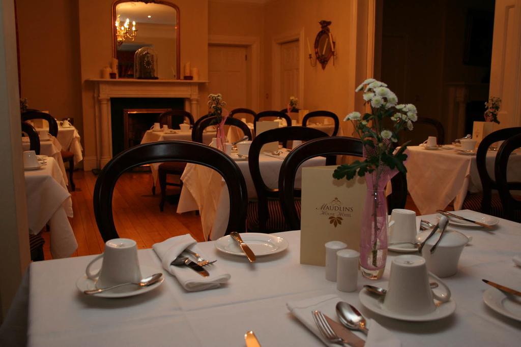 Maudlins House Hotel Naas Exterior foto