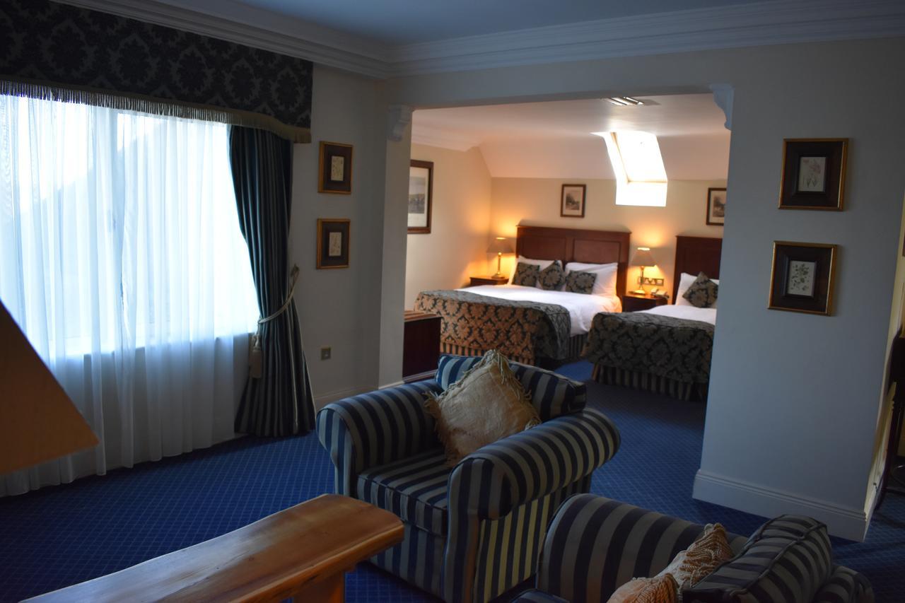 Maudlins House Hotel Naas Exterior foto